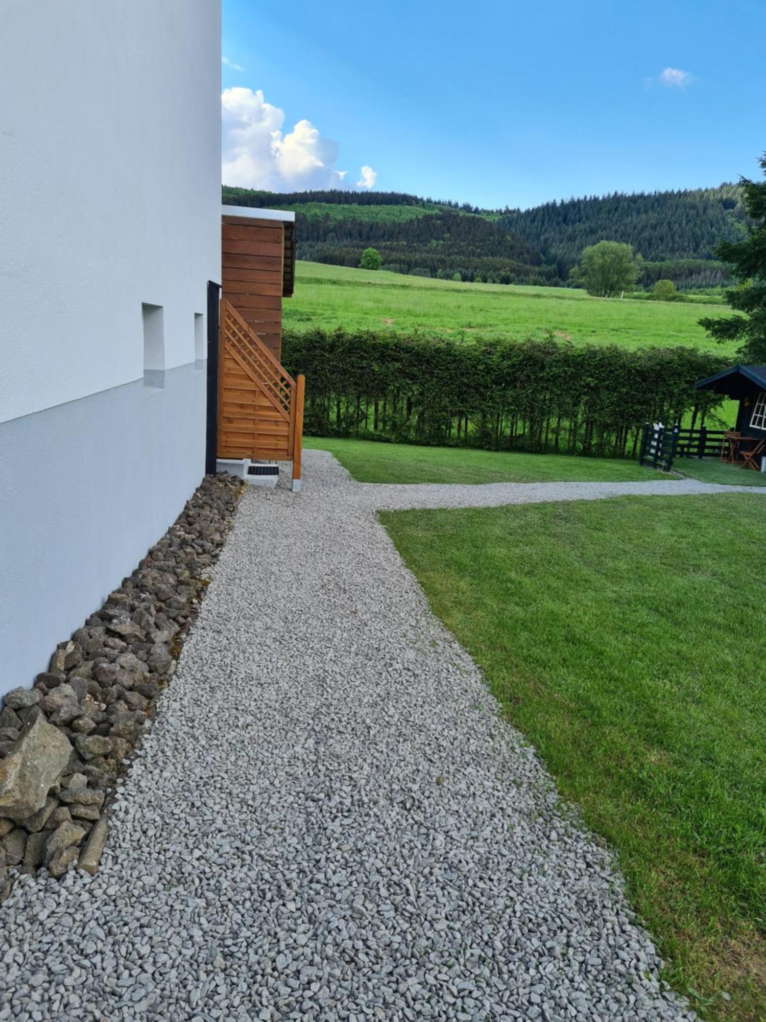 Guesthouse Wallenborn - Lodge Exterior foto